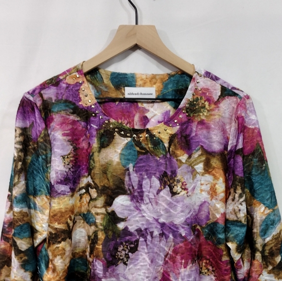 NWOT Alfred Dunner Floral Watercolor Shirttail Hem Top Women's XL Multicolor - Picture 3 of 10